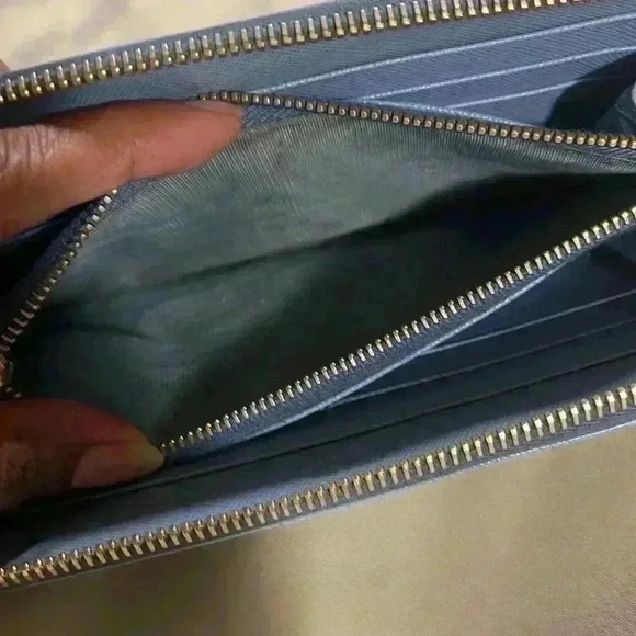 Prada Wallet Zip Wallet - Picture 5 of 15